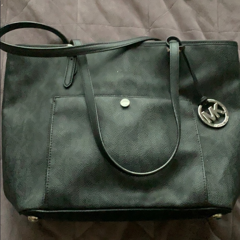 Michael Kors tote purse w/ wallet